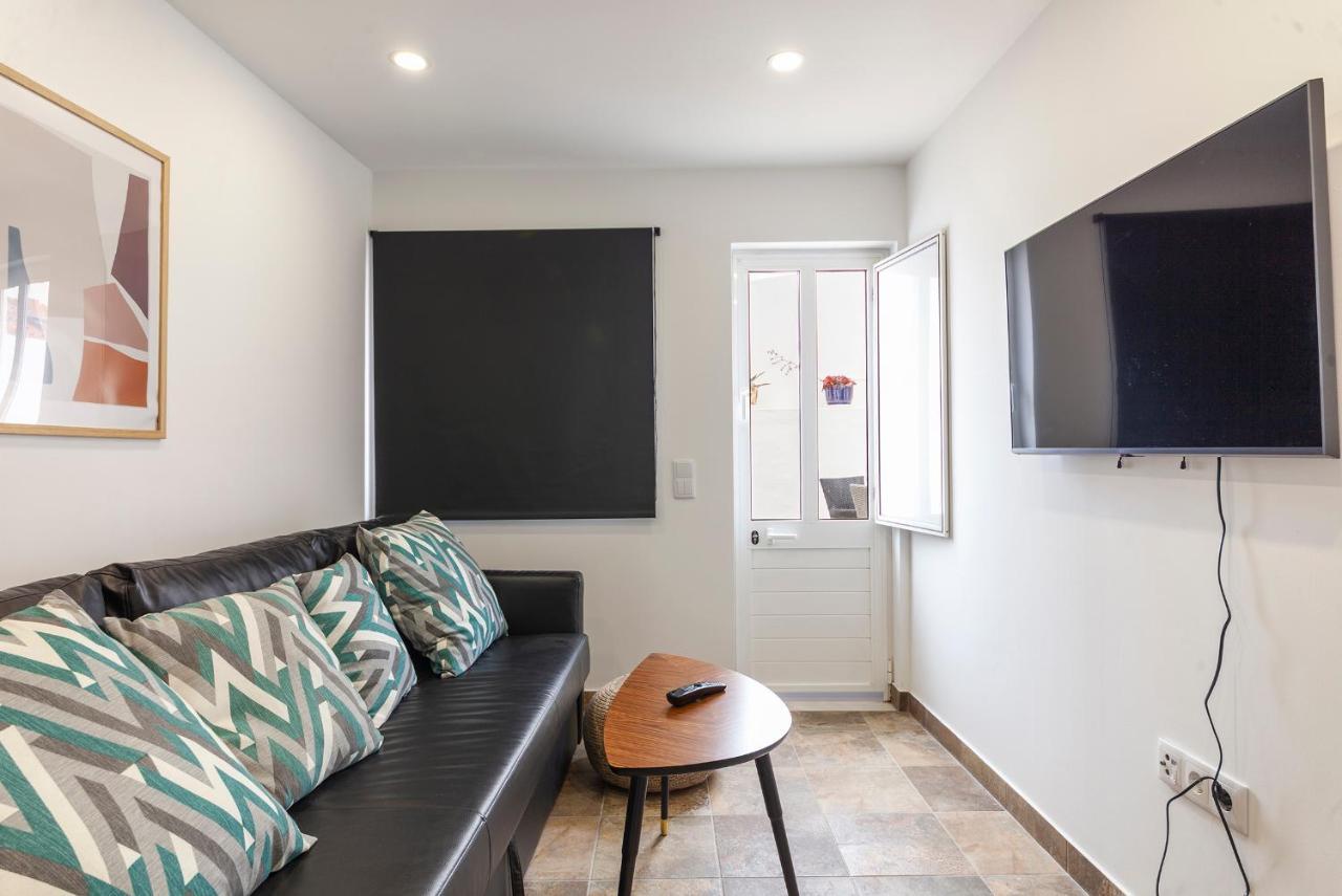 City Walls Townhouse Lagos